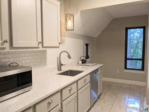 Photo of 44 Great Meadow Lane #44, Farmington, CT 06032 (MLS # 24184043)