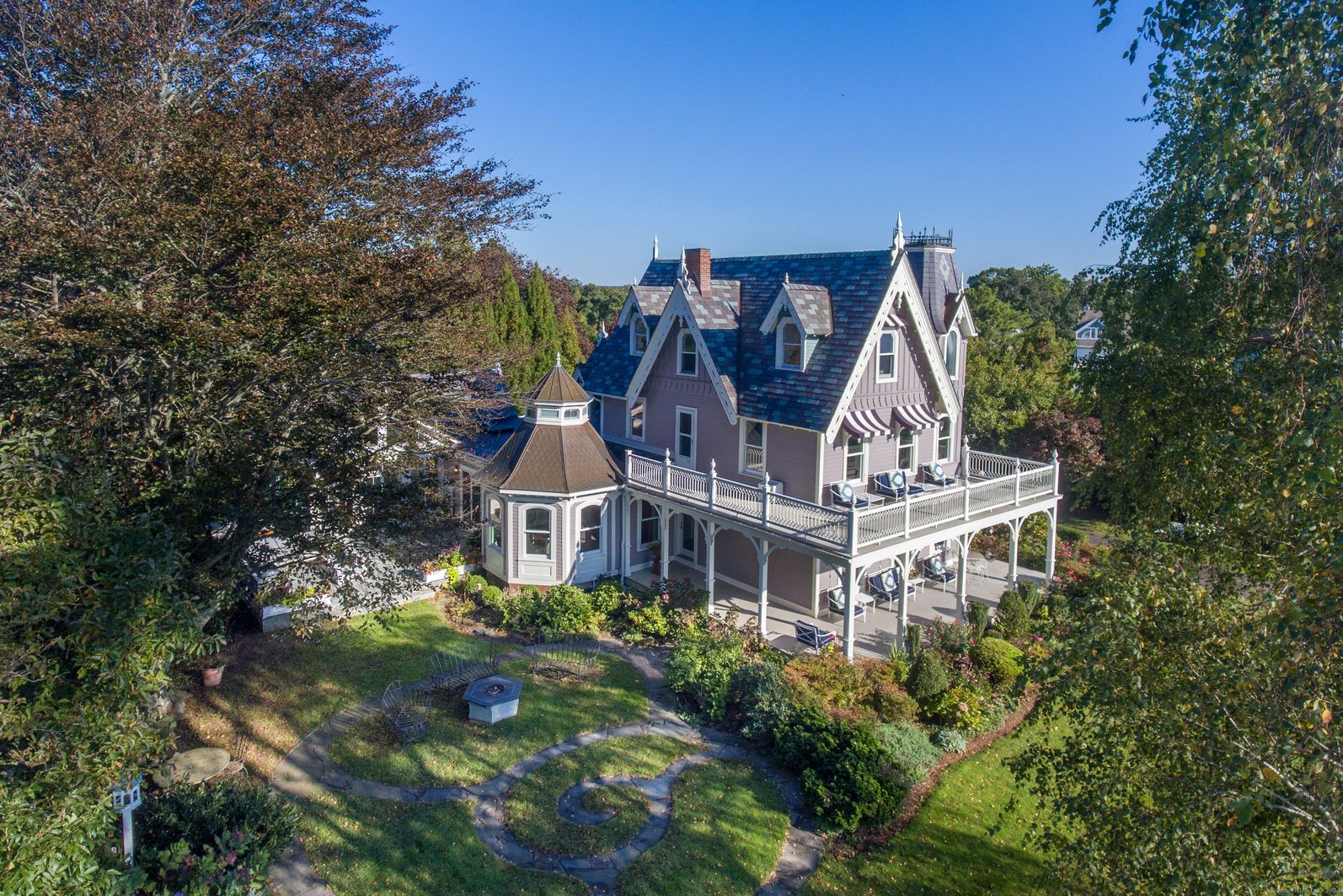 Property for Sale at 93 Linden Avenue, Branford, Connecticut - Bedrooms: 5 
Bathrooms: 5 
Rooms: 11  - $2,995,000