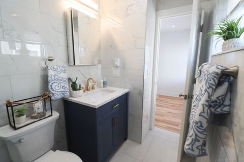 Tiny photo for 253 State Street #3L, New London, CT 06320 (MLS # 24131590)