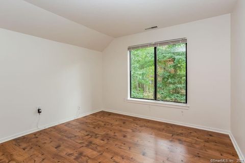 Tiny photo for 5 Edgewood Circle #5, Avon, CT 06001 (MLS # 24160691)