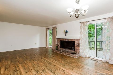 Tiny photo for 5 Edgewood Circle #5, Avon, CT 06001 (MLS # 24160691)