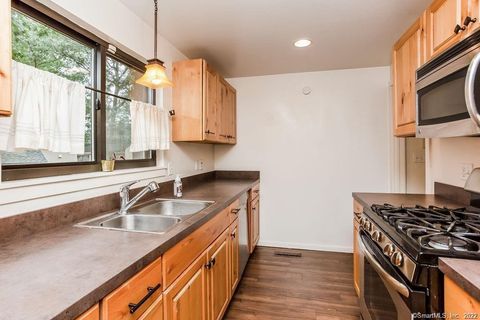 Tiny photo for 5 Edgewood Circle #5, Avon, CT 06001 (MLS # 24160691)