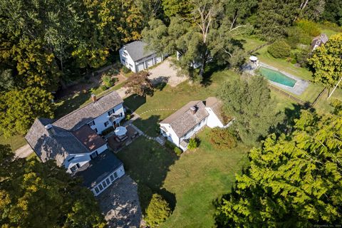 44 South Street Roxbury CT 06783