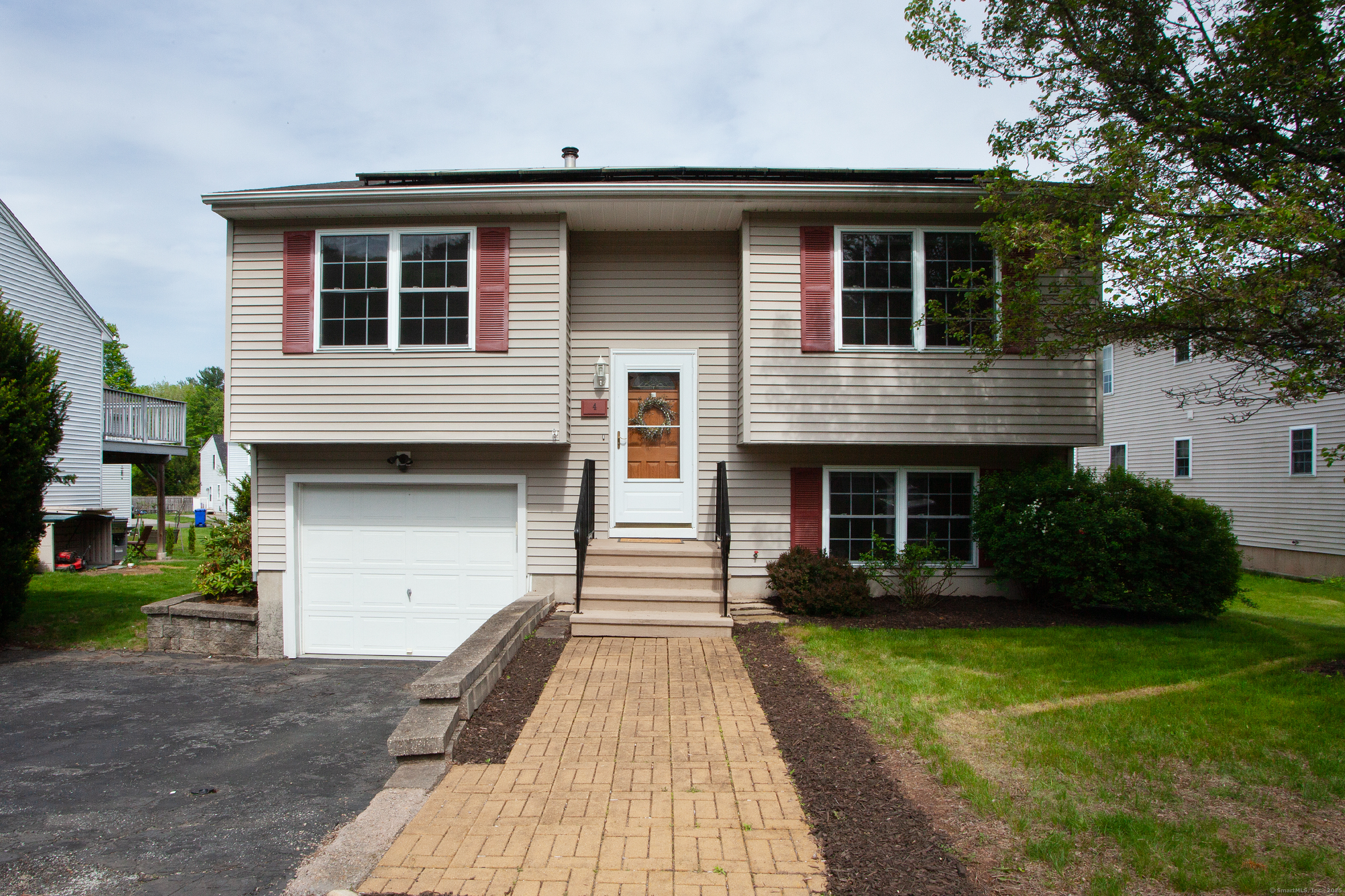 4 Fox Run Lane, New Hartford, Connecticut image 1