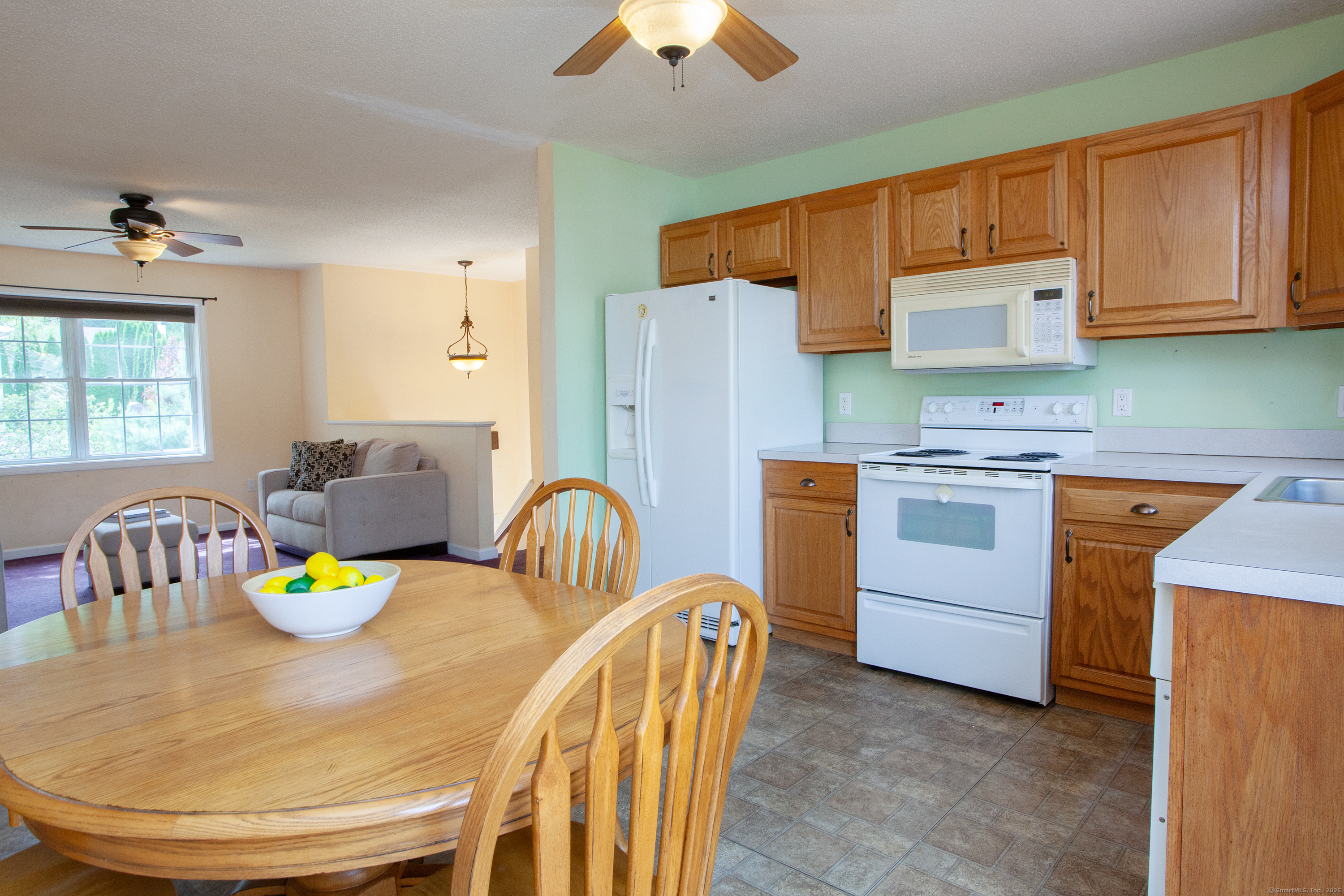4 Fox Run Lane, New Hartford, Connecticut image 8