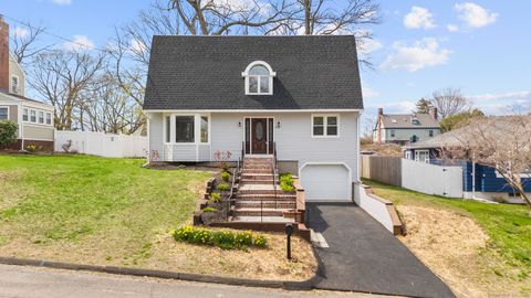 MLS: 24089623