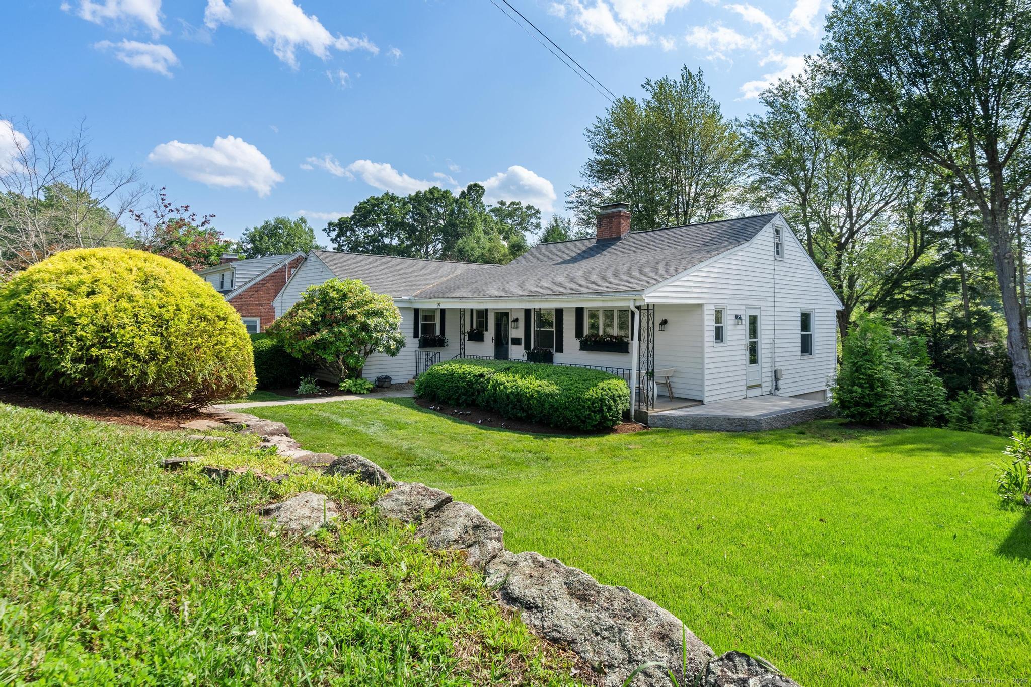 29 Fairwood Farms Drive