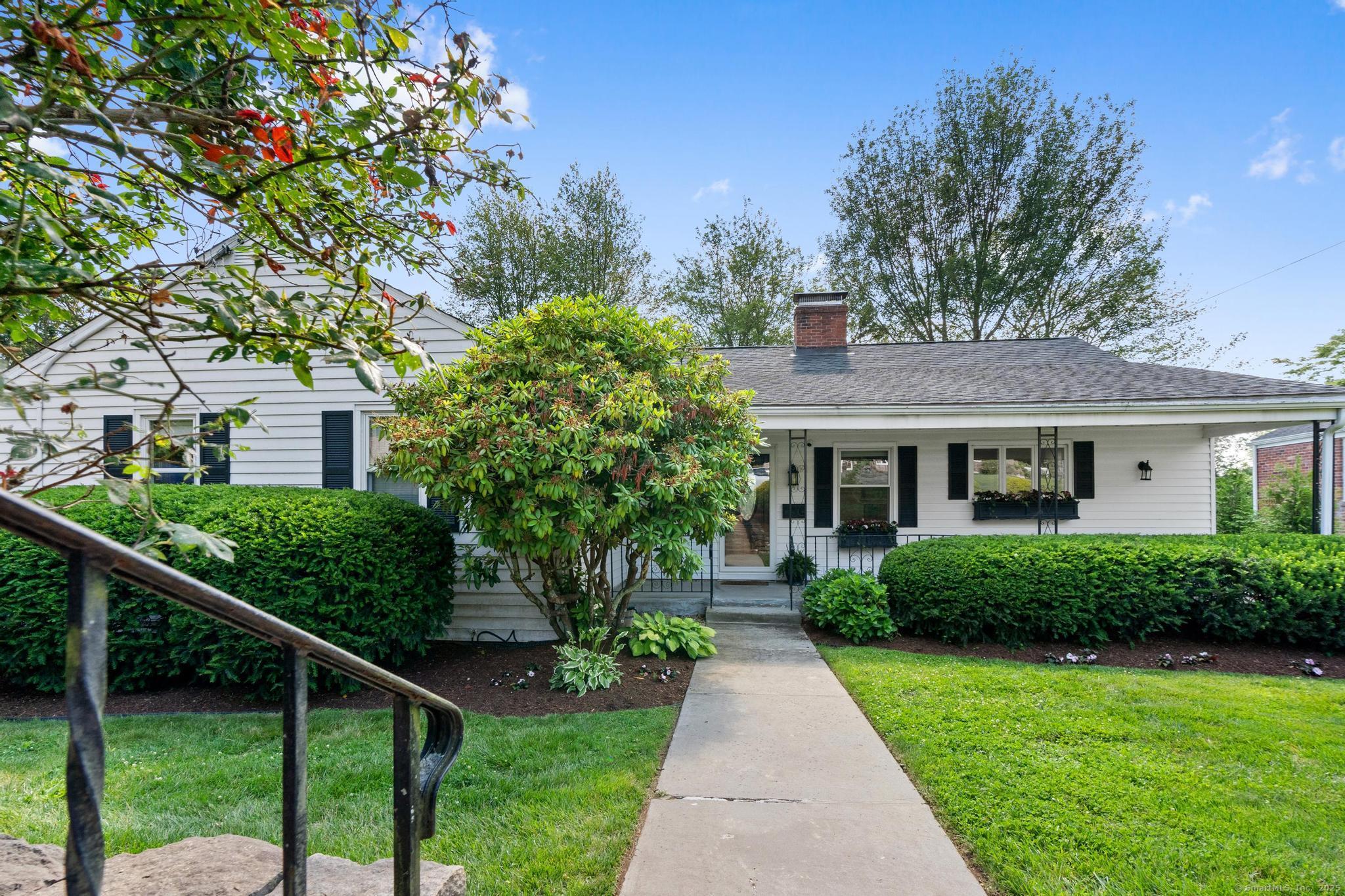 29 Fairwood Farms Drive