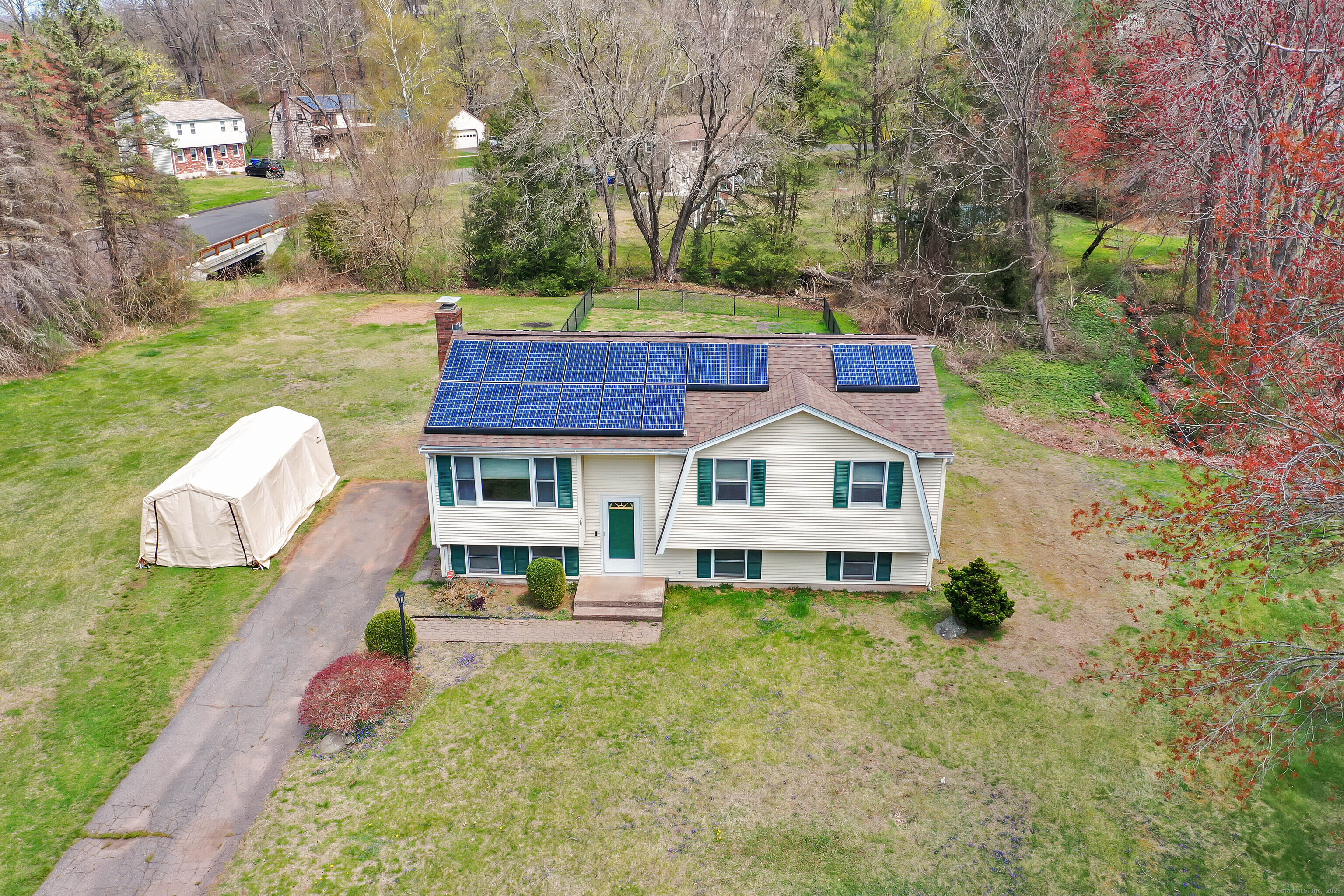 29 Blueberry Circle, Ellington, Connecticut image 4