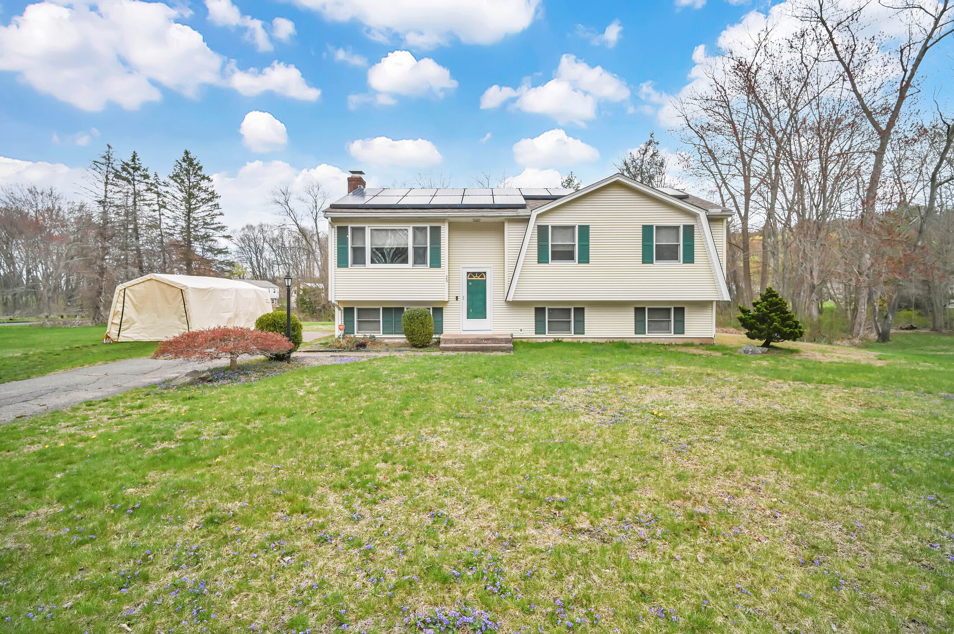 29 Blueberry Circle, Ellington, Connecticut image 2