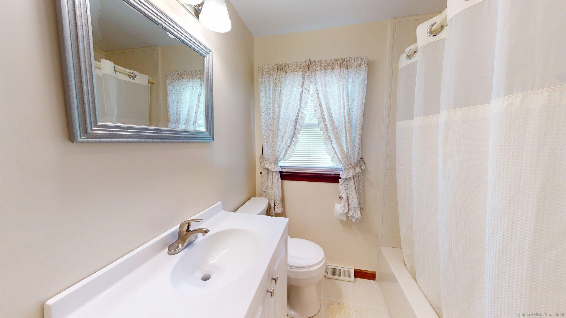 14 Winding Lane, Enfield, Connecticut image 22