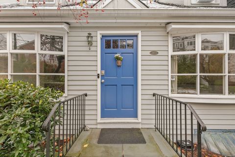 A home in New Canaan