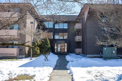 Condo For Sale - 40 California Street #C10<br/> Stratford, CT 06615
