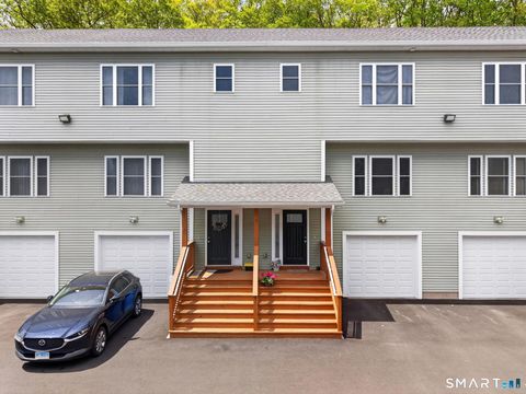 Condo For Rent - 455 Sherman Avenue #5<br/> Hamden, CT 06518