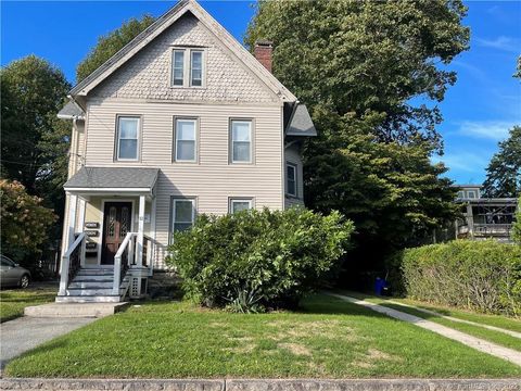 Photo of 11 West Street #1, New London, CT 06320 (MLS # 24158004)