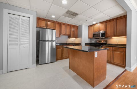 Condo For Rent - 720 Mix Avenue #303<br/> Hamden, CT 06514