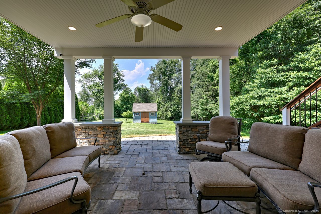 11 Parlor Rock Road