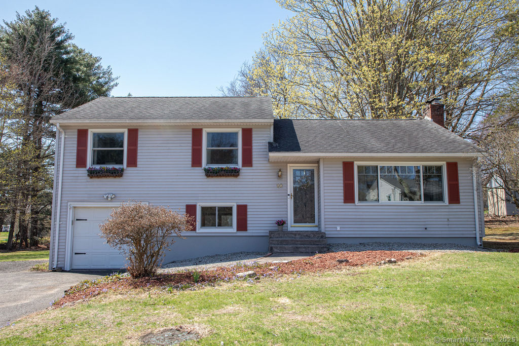 Property for Sale at Walker Drive, Simsbury, Connecticut - Bedrooms: 3 
Bathrooms: 2 
Rooms: 7  - $429,900