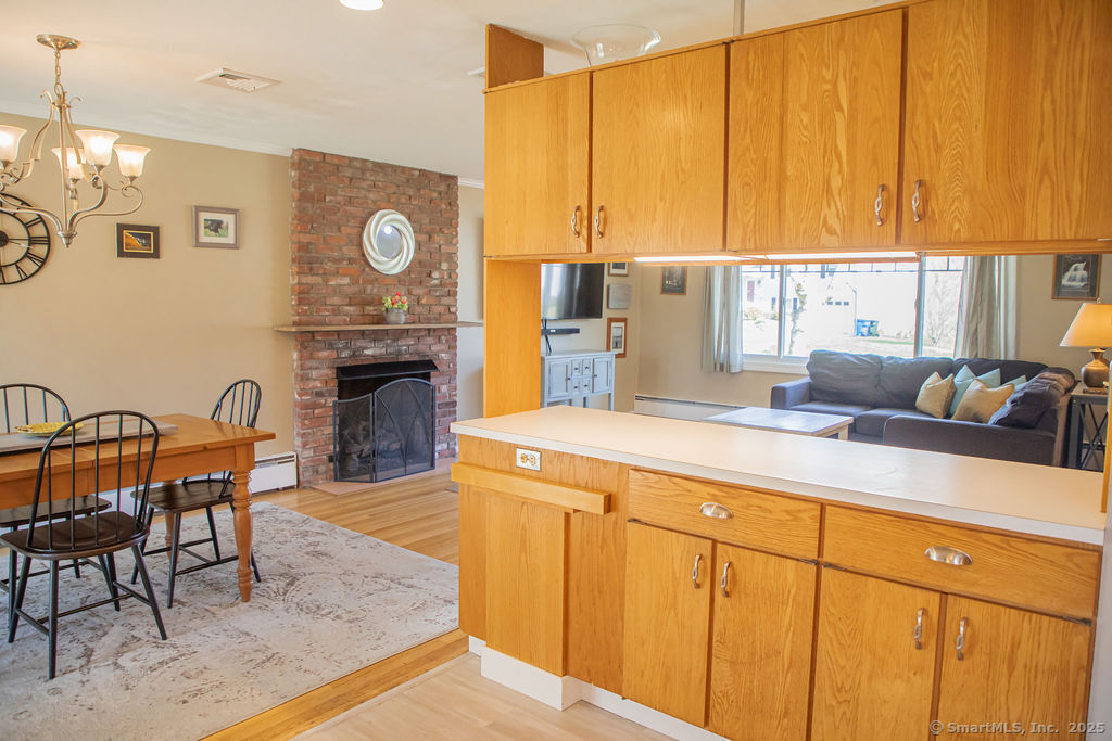 27 Walker Drive, Simsbury, Connecticut image 9
