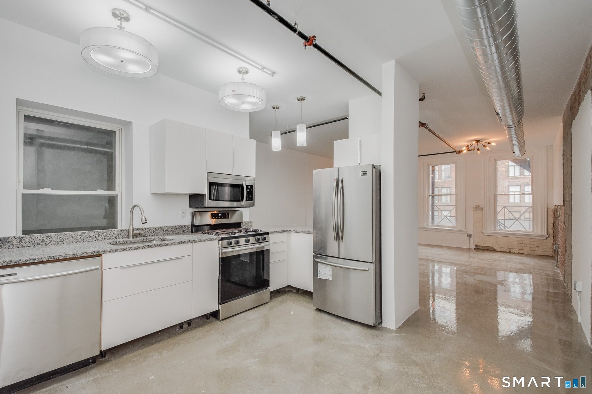 289 Asylum Street 2E