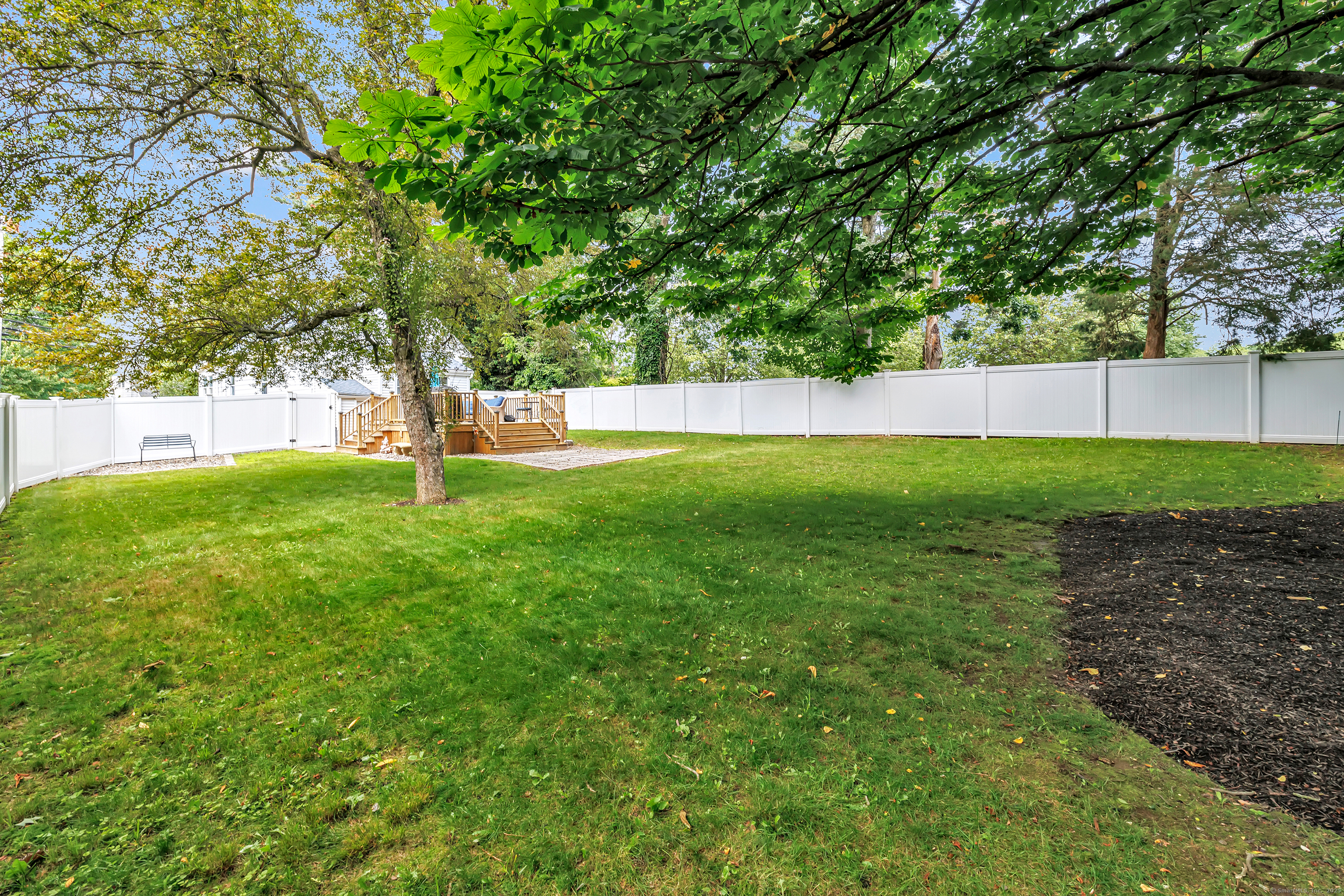 Shelton, Connecticut 06484, United States, 2 Bedrooms Bedrooms, ,2 BathroomsBathrooms,Residential,Active,150977