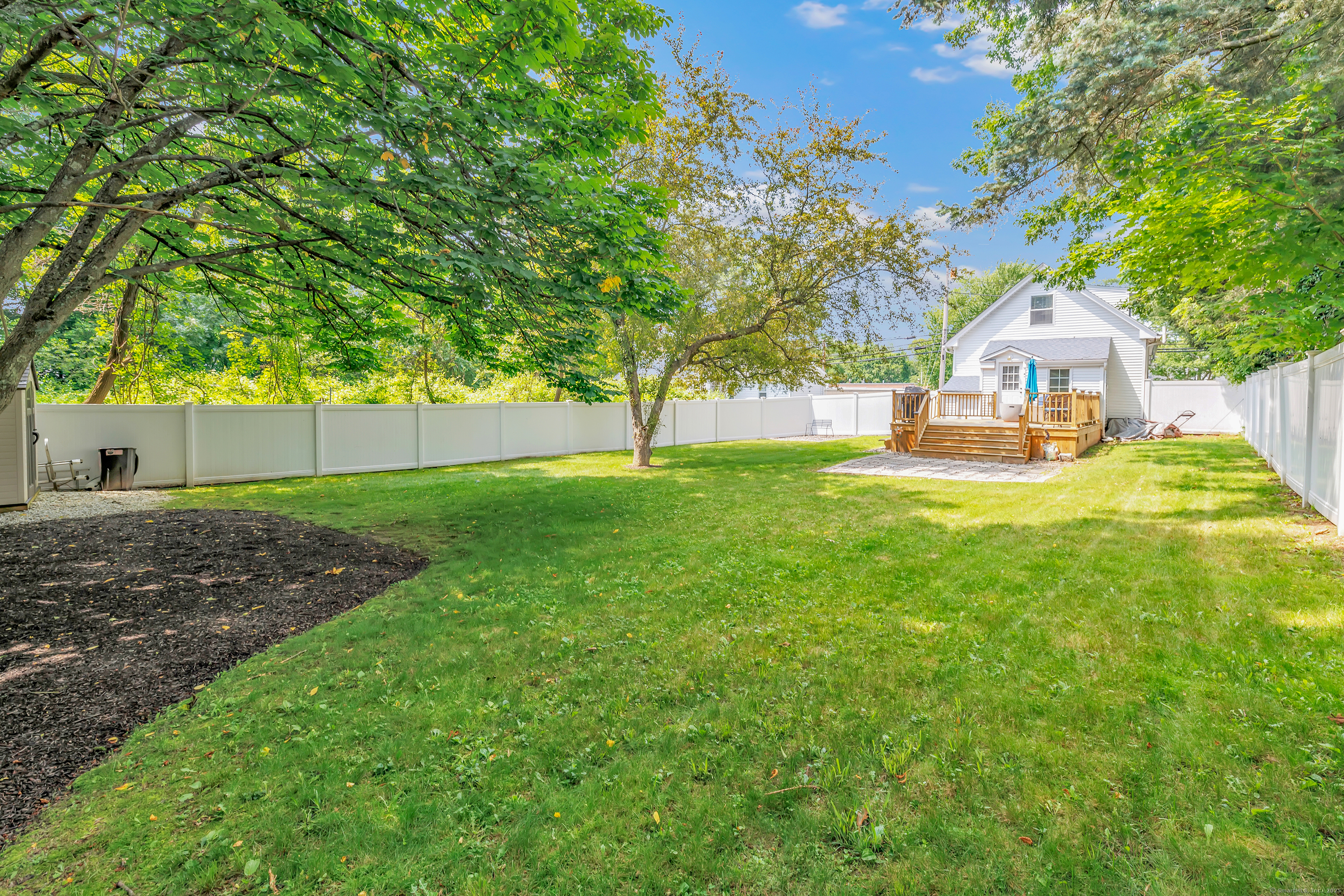 Shelton, Connecticut 06484, United States, 2 Bedrooms Bedrooms, ,2 BathroomsBathrooms,Residential,Active,150977