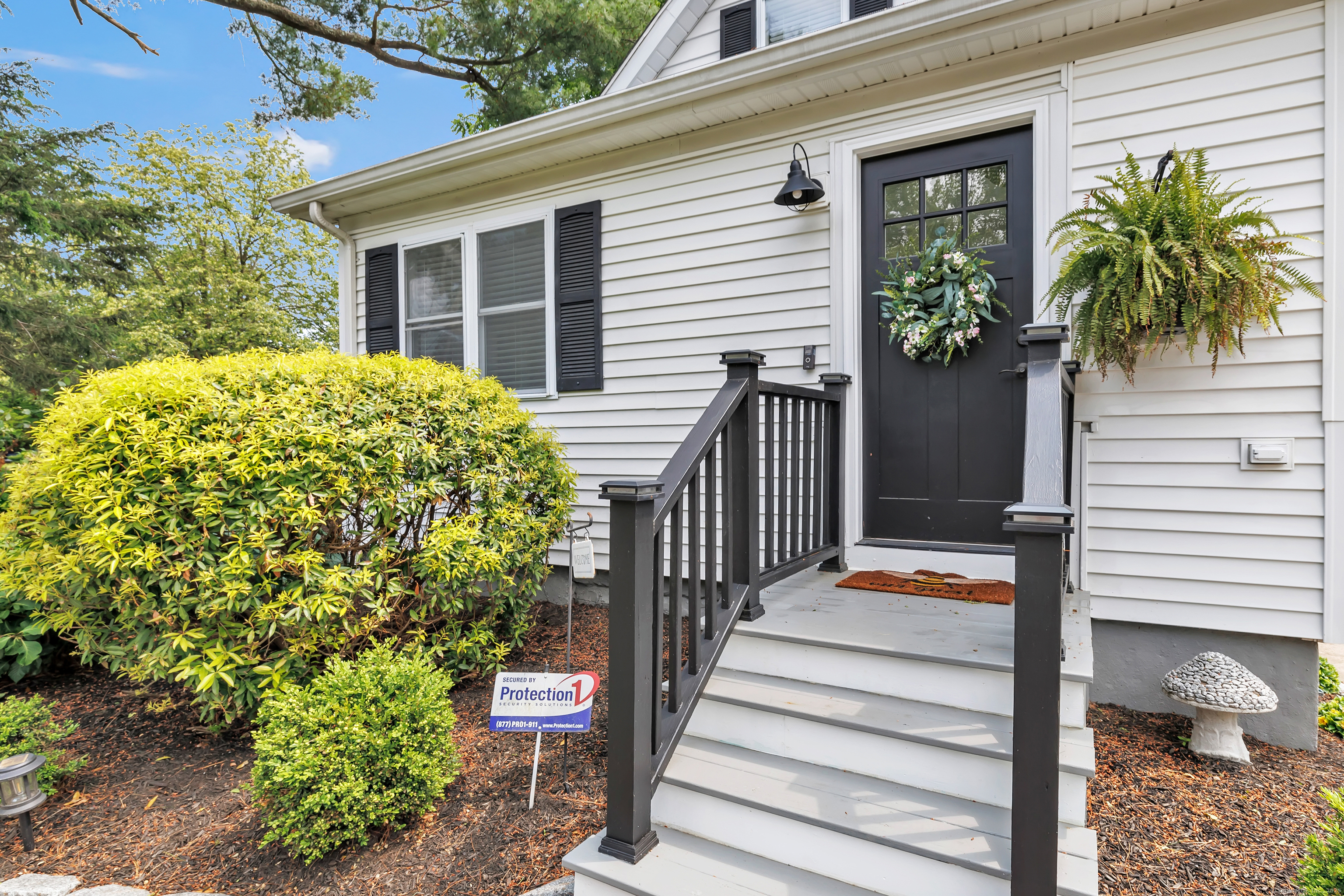 Shelton, Connecticut 06484, United States, 2 Bedrooms Bedrooms, ,2 BathroomsBathrooms,Residential,Active,150977