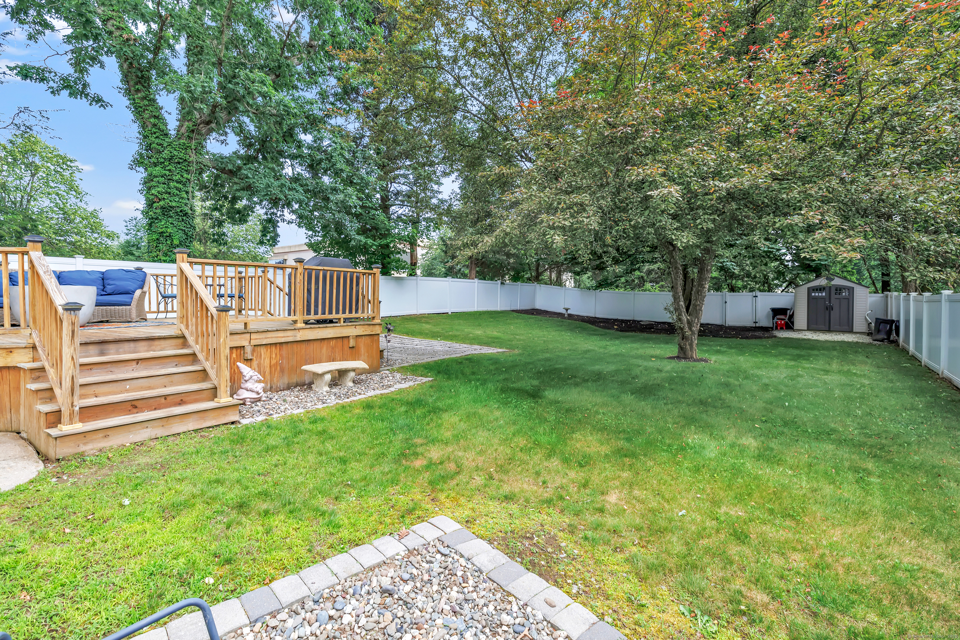 Shelton, Connecticut 06484, United States, 2 Bedrooms Bedrooms, ,2 BathroomsBathrooms,Residential,Active,150977