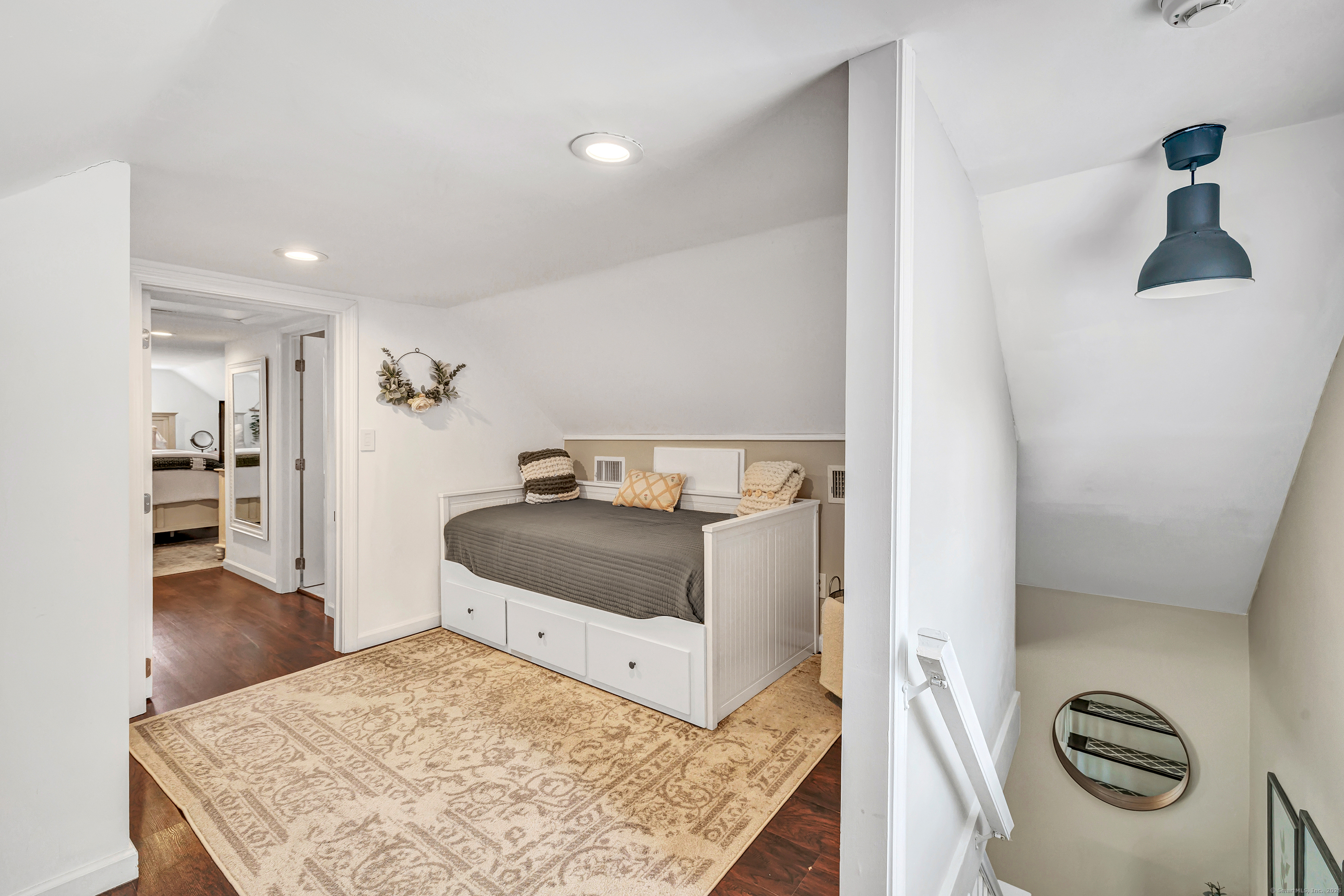 Shelton, Connecticut 06484, United States, 2 Bedrooms Bedrooms, ,2 BathroomsBathrooms,Residential,Active,150977