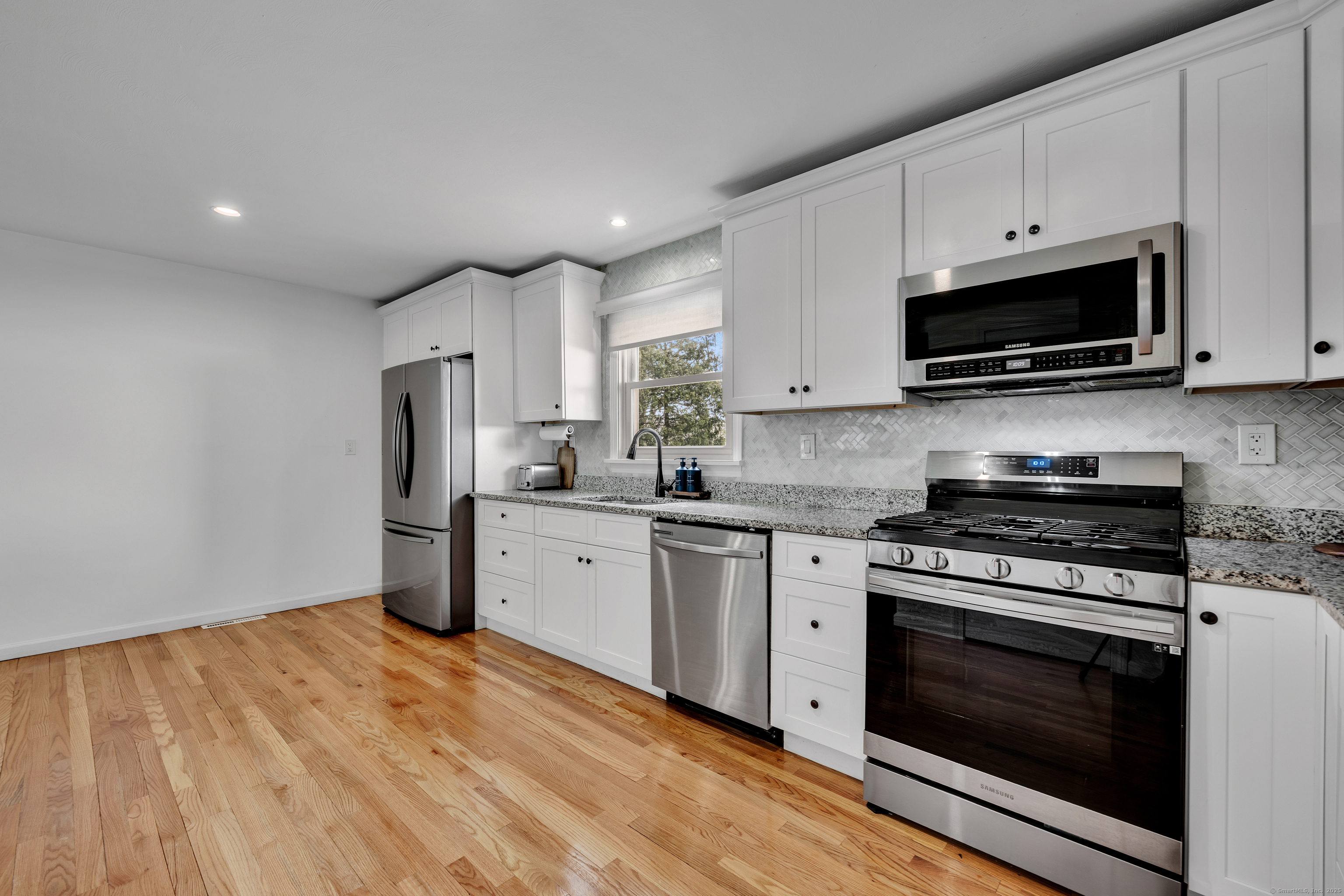36 Zwicks Farm Road, Southington, Connecticut image 5