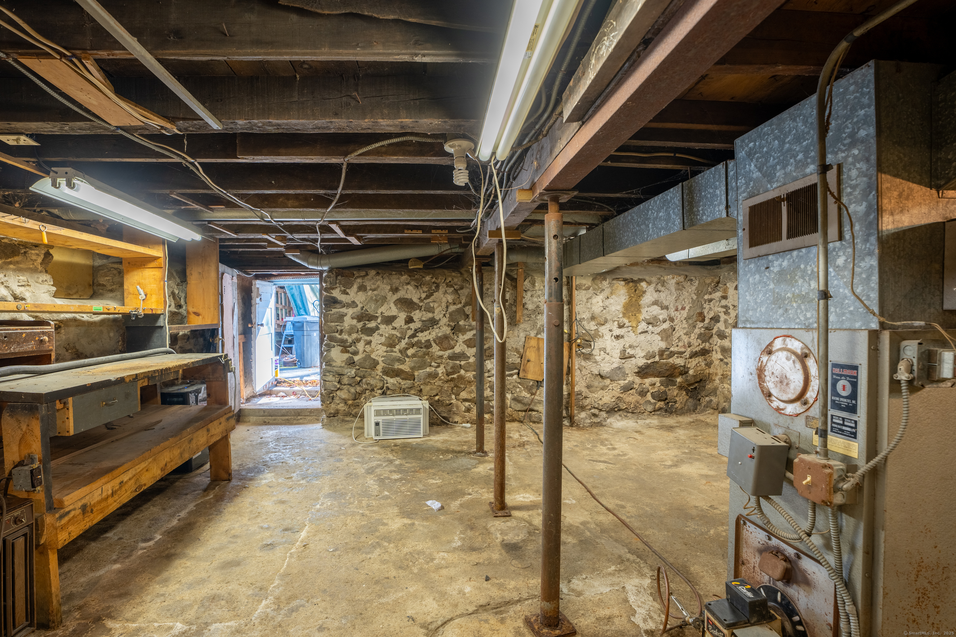 201 Mount Vernon Avenue, Watertown, Connecticut image 15