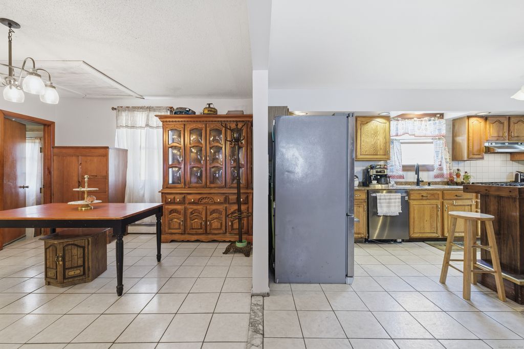 Photo of 95 Park Avenue, Derby, CT 06418 (MLS # 24140725)