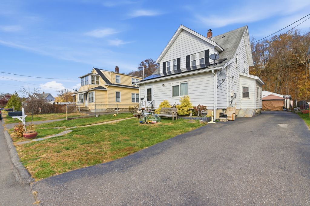 Photo of 95 Park Avenue, Derby, CT 06418 (MLS # 24140725)