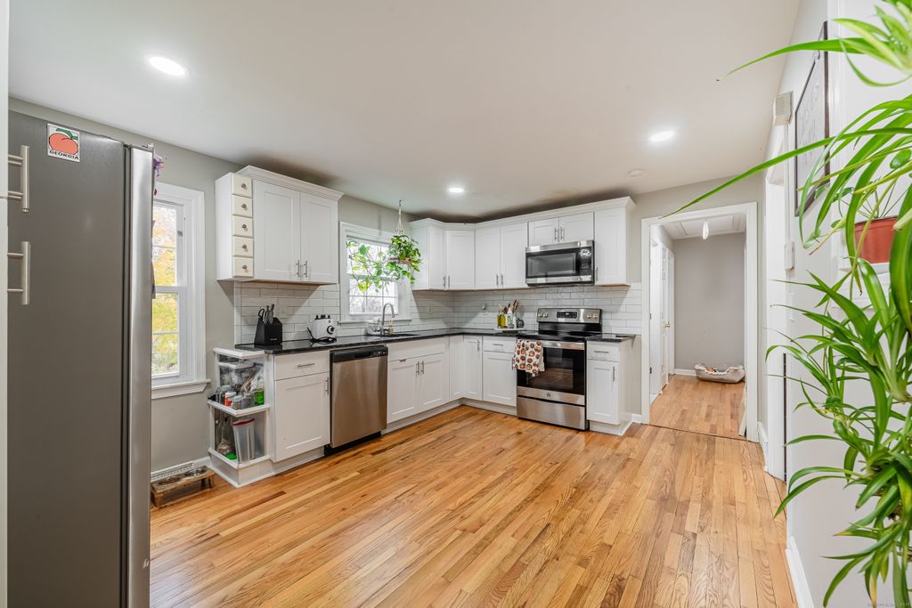 Photo of 1172 Wintergreen Avenue, Hamden, CT 06514 (MLS # 24144093)