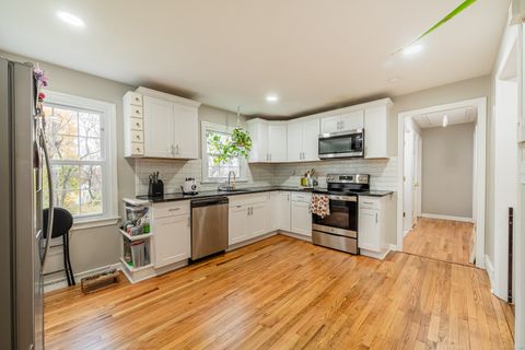 1172 Wintergreen Avenue Hamden CT 06514