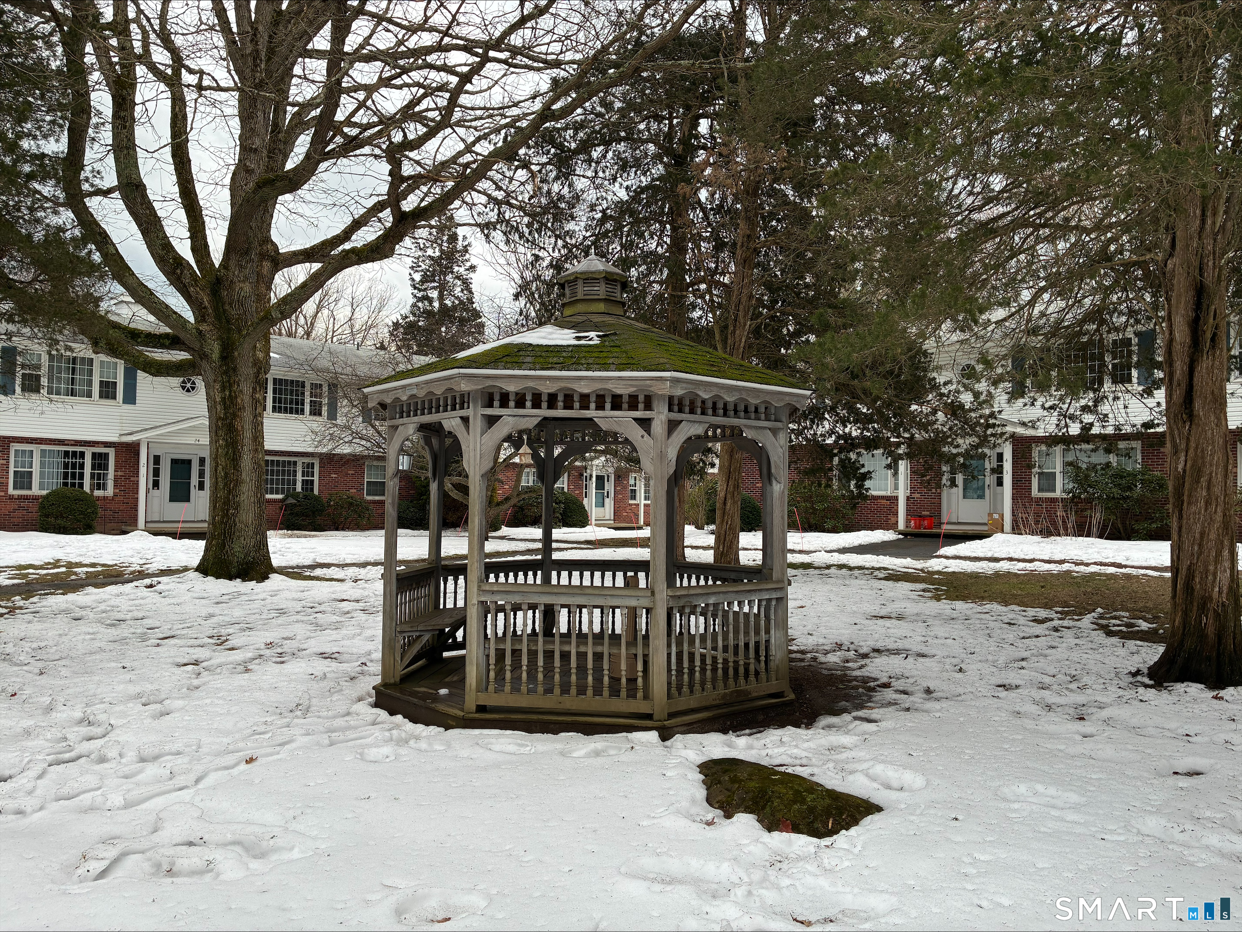 26 College Street APT 2