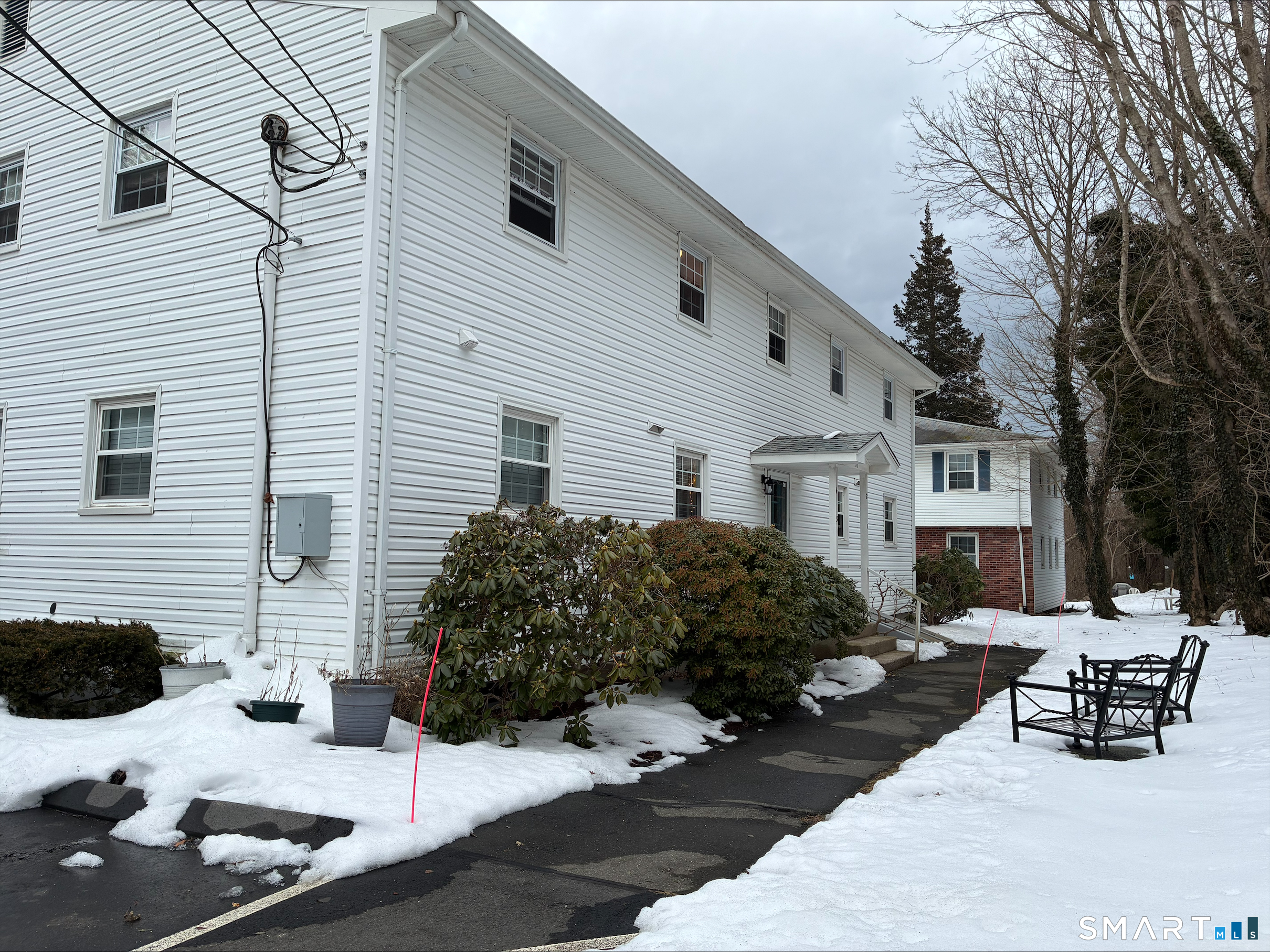 26 College Street APT 2