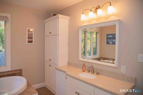 Tiny photo for 87 Fieldstone Run, Farmington, CT 06032 (MLS # 24215806)