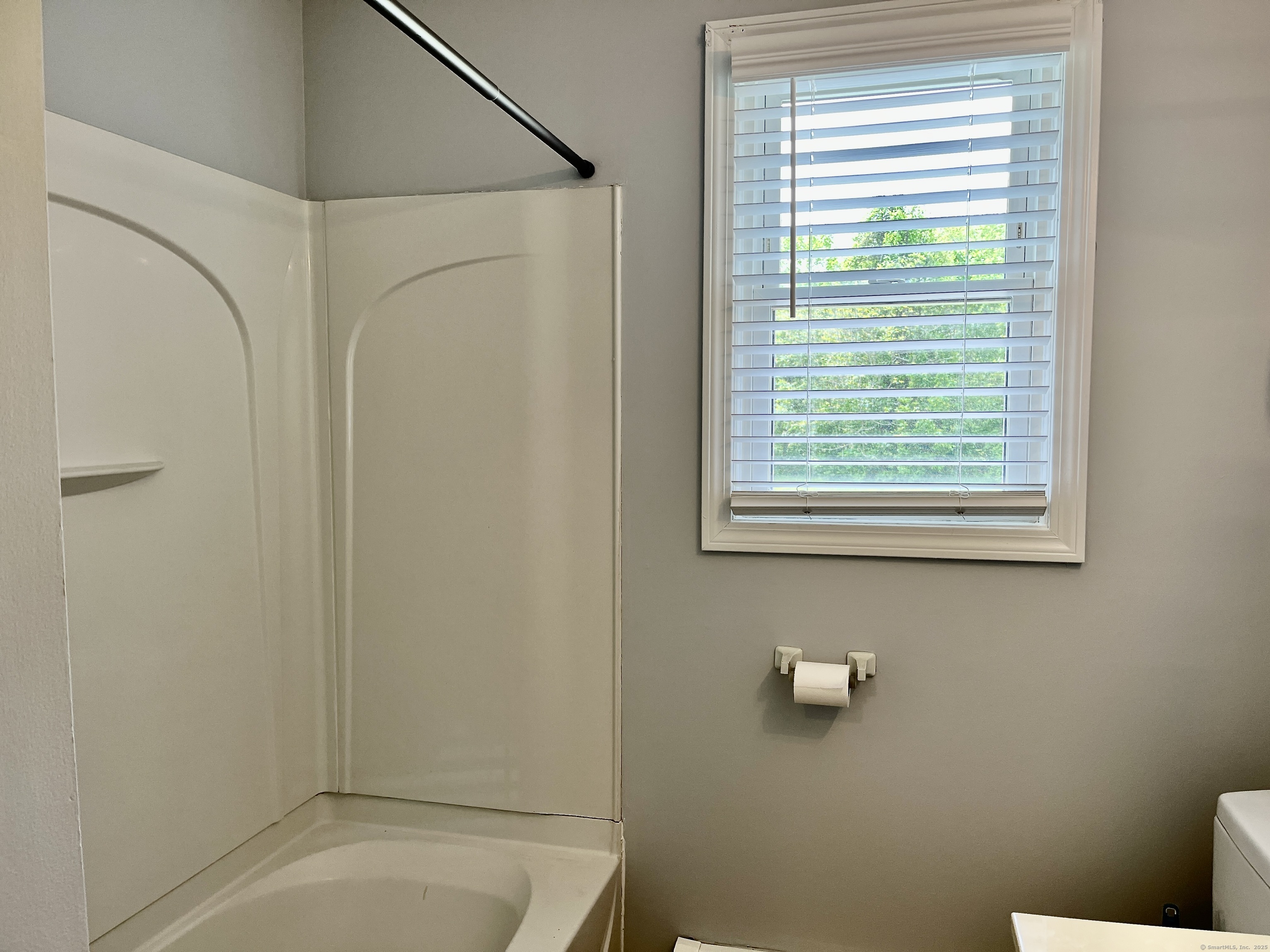 Colchester, Connecticut 06415, United States, 1 Bedroom Bedrooms, ,1 BathroomBathrooms,Residential,Active,137209