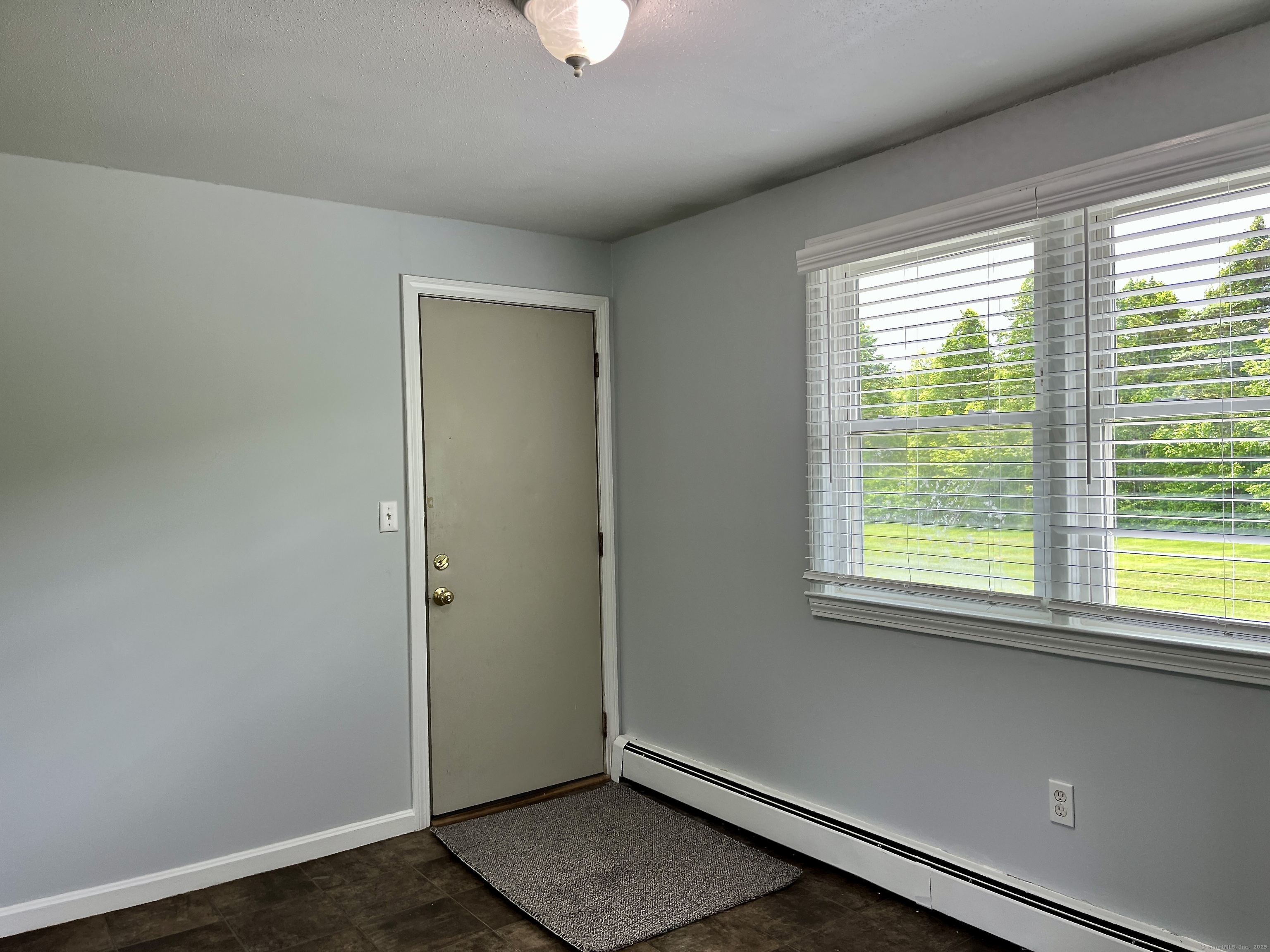 Colchester, Connecticut 06415, United States, 1 Bedroom Bedrooms, ,1 BathroomBathrooms,Residential,Active,137209