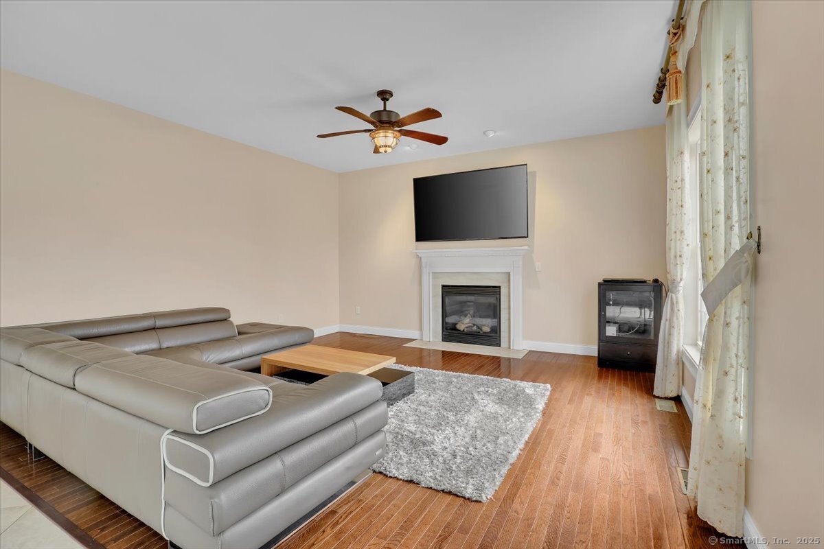 7 Apple Hill Drive, Cromwell, Connecticut image 10