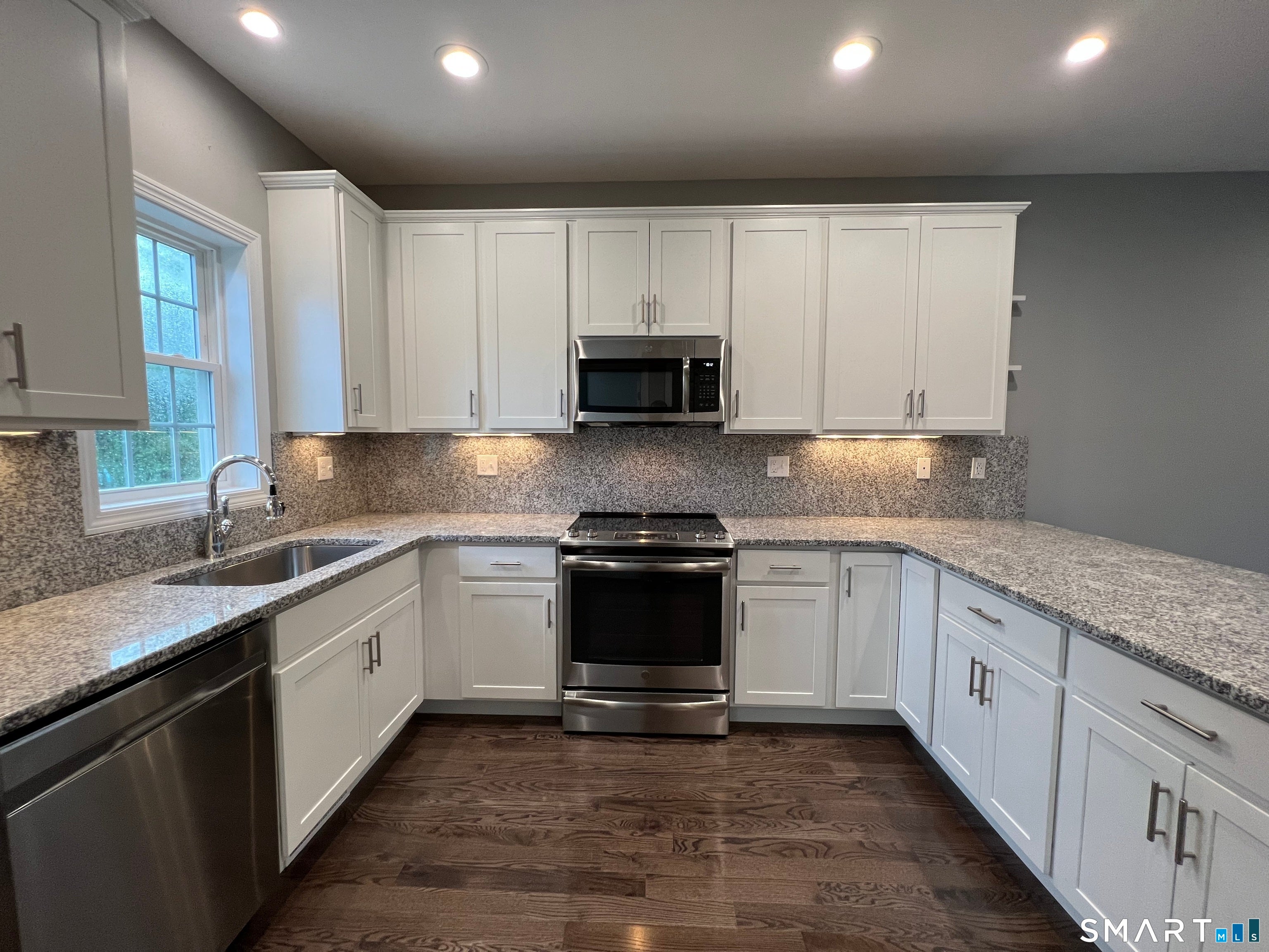 35 Ringgold Street 207