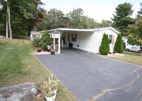 A home in Killingworth