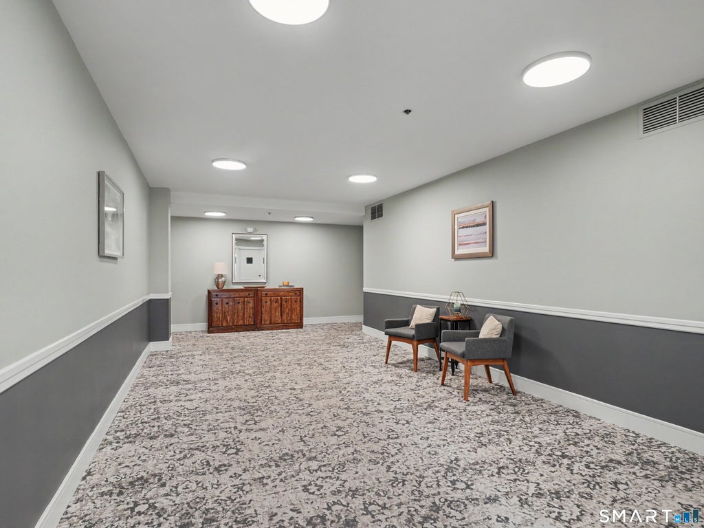 Photo of 970 Hope Street #4A, Stamford, CT 06907 (MLS # 24208577)
