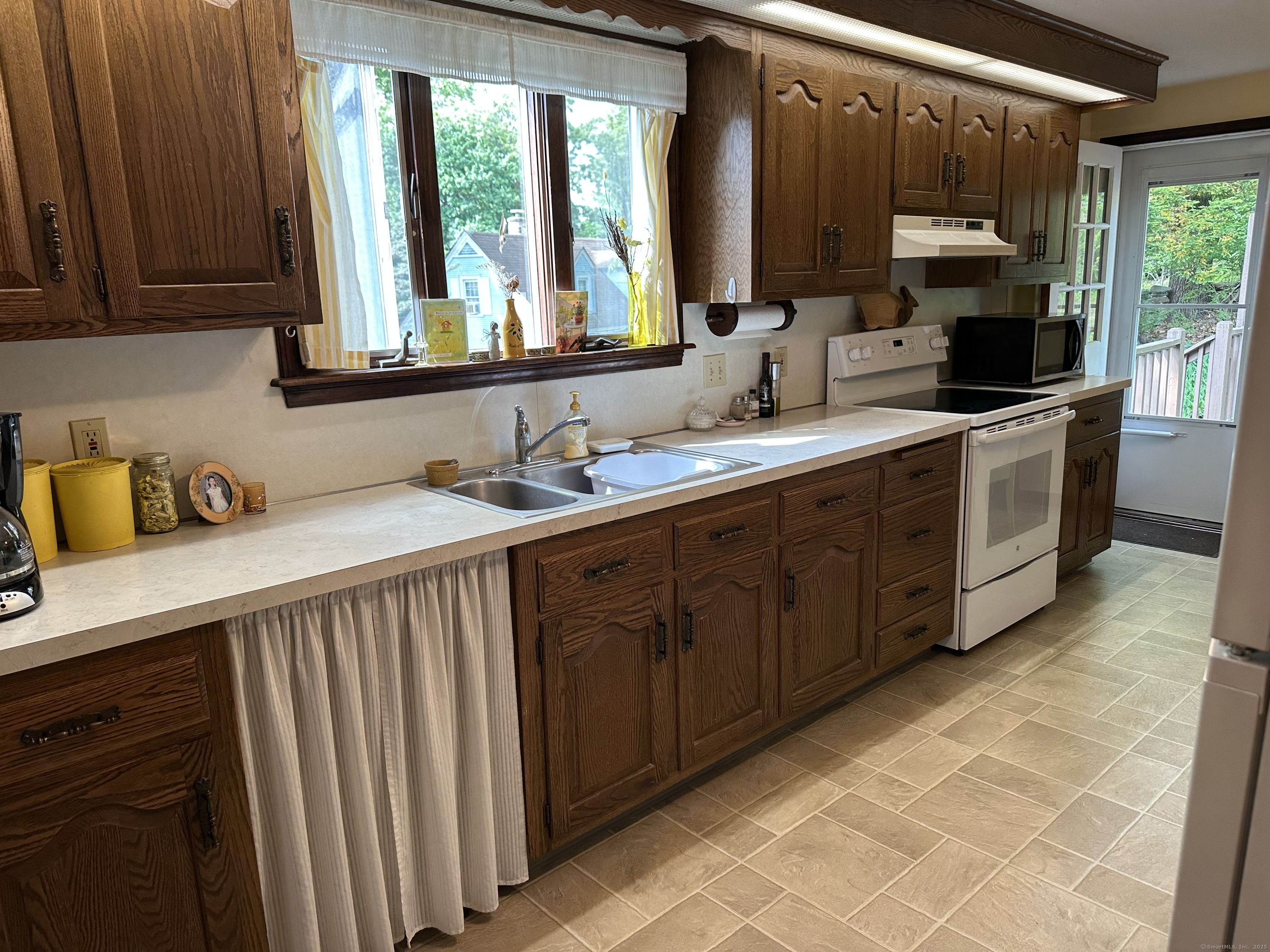 155 High Street, Manchester, Connecticut image 11