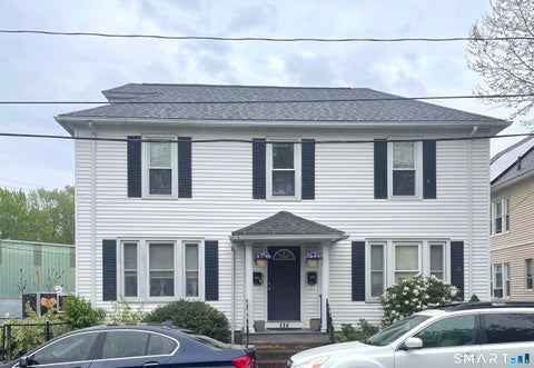 Multifamily For Sale - 118 Grove Street<br/> Middletown, CT 06457