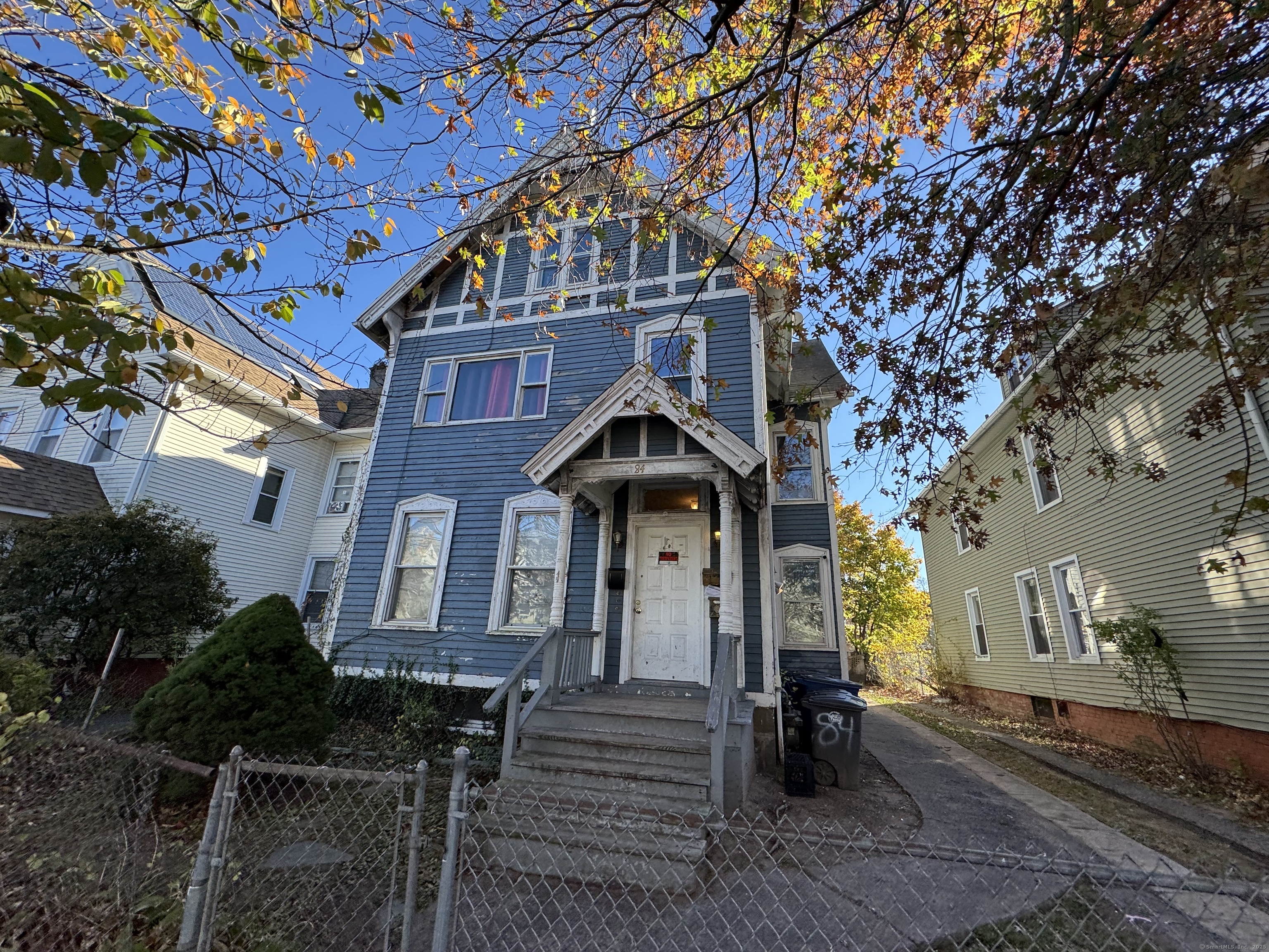 Henry Street, New Haven, Connecticut - 8 Bedrooms  

14 Rooms - 