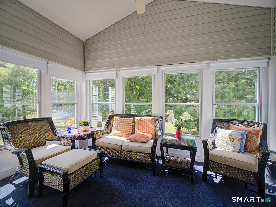 3 Wadsworth Lane