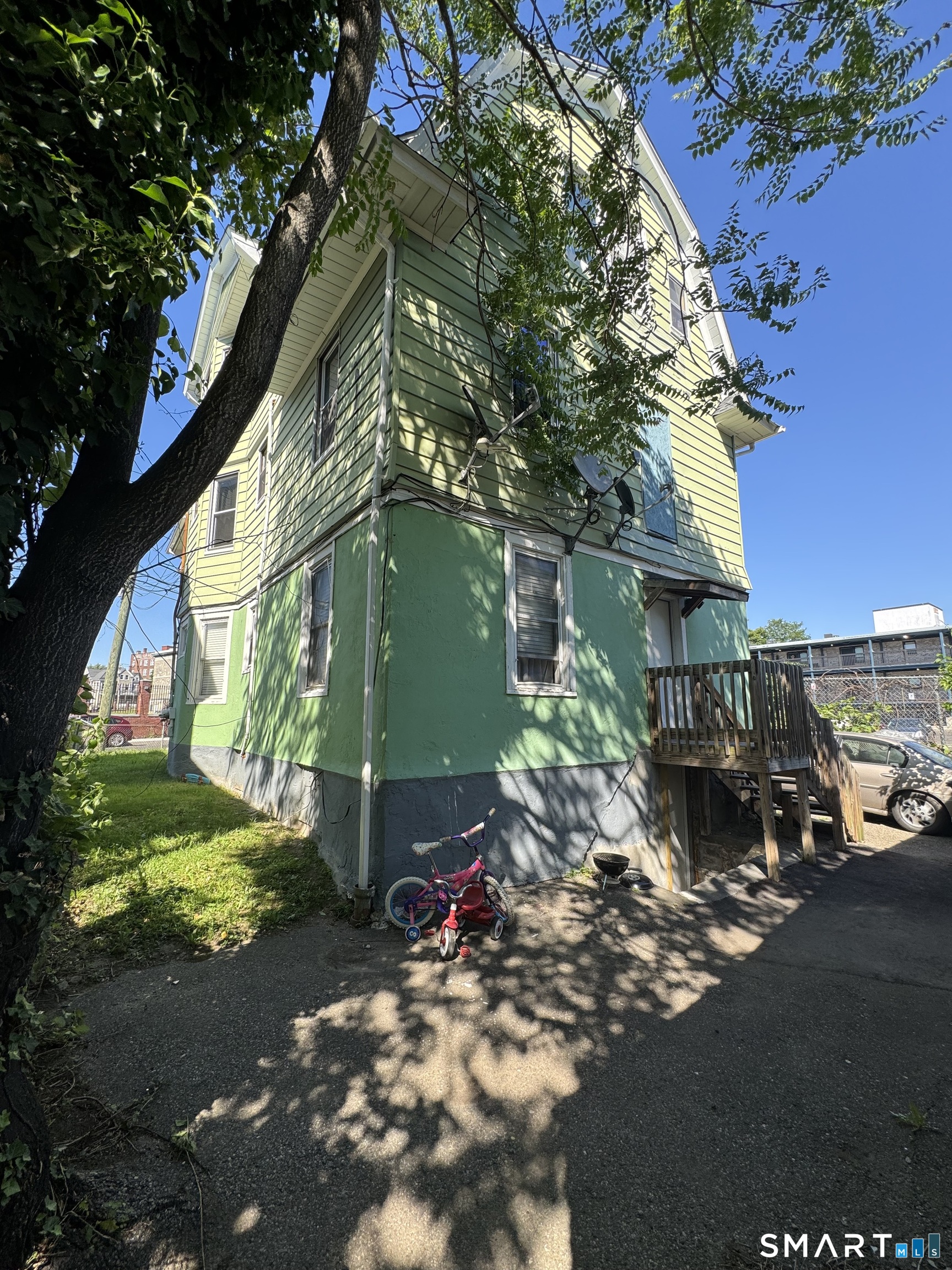 111 Calhoun Place