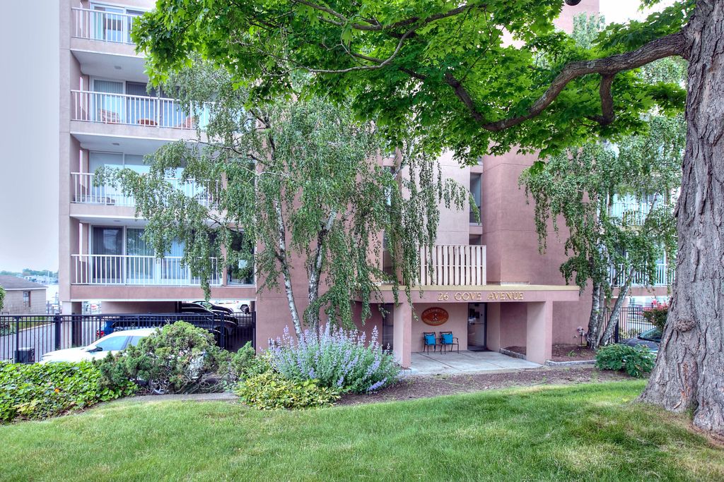 Photo of 26 Cove Avenue #APT 3B, Norwalk, CT 06855 (MLS # 24099304)